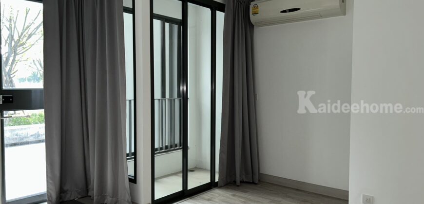 Sell IDEO MOBI Rama9 Condo near MRT Rama9 and Airport Link Makkasan 1 Bed Duplex room