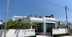 ขายพูลวิลล่าหัวหิน 2 ชั้น The Modern Pool Villa Huahin ตกแต่งอย่างดี เฟอร์นิเจอร์อย่างดีครบ พร้อมเข้าอยู่ Tel. 0632897879