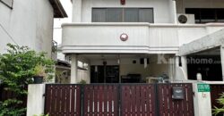 ขายทาวน์เฮ้าส์ 3ชั้น หมู่บ้านปริยานนท์ สาธุประดิษฐ์ 57 ห่างจากถนนสาธุประดิษฐ์ 900 ม. เจ้าของบ้านขายเอง โทร 0994244266