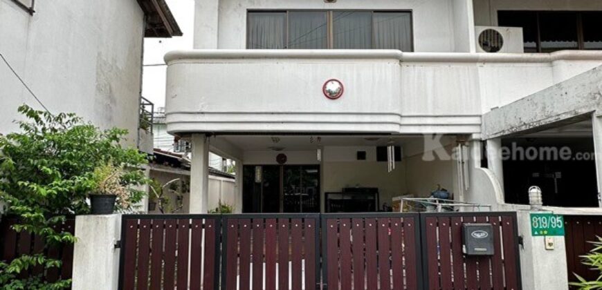 ขายทาวน์เฮ้าส์ 3ชั้น หมู่บ้านปริยานนท์ สาธุประดิษฐ์ 57 ห่างจากถนนสาธุประดิษฐ์ 900 ม. เจ้าของบ้านขายเอง โทร 0994244266