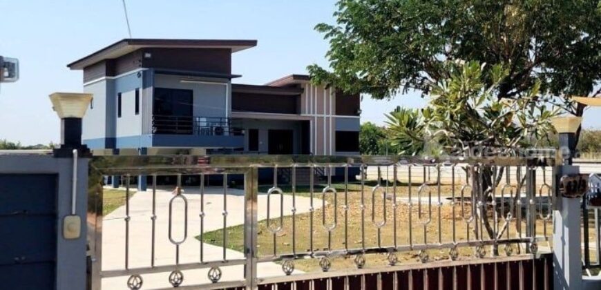 ขายบ้าน อ.บ้านโพธิ์ จ.ฉะเชิงเทรา สวย สไตล์ Modern มีพื้นที่รอบบ้านกว้าง