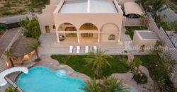 บ้านเดี่ยวหรู สไตล์โมเดิร์น luxury villa บนพื้นที่ 1 ไร่ พัทยา ชลบุรี