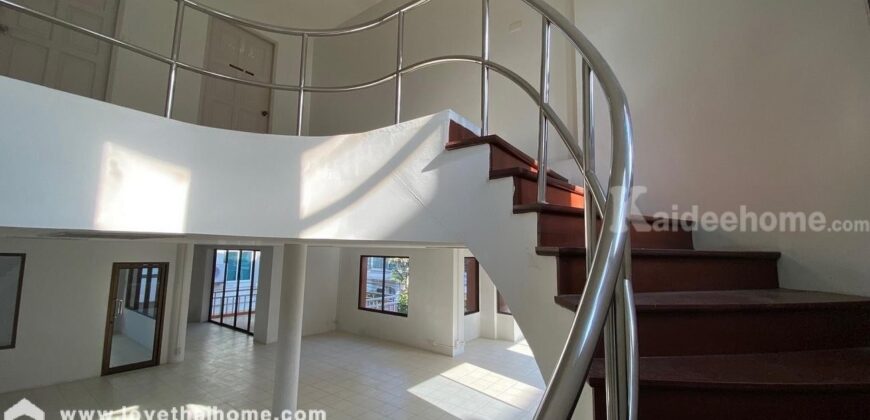 ขายอาคาร 3 ชั้น ทาวน์อินทาวน์ ศรีวรา 76 ตรว. ราคา 16 ล้าน ใกล้ถนนเลียบทางด่วนประดิษฐ์มนูธรรม(ด่านเก็บเงินประชาอุทิศ)
