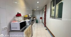 ขายทาวน์เฮ้าส์ 2 ชั้น ม.บ้านดี บางโทรัด ถ.พระราม2 พื้นที่ 50.4 ตรว. เป็นบ้านหลังริม พร้อมอยู่ ใกล้ตลาดลอนดอน