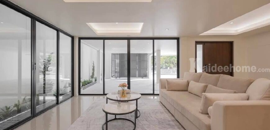 ขายบ้านสุขุมวิท 71 ปรีดีพนมยงค์ 42 ที่ดิน 39 ตร.ว บ้านทาวน์โฮม ทำใหม่พร้อมอยู่ขนาดใหญ่ 290 ตร.ม 3 ห้องนอน 4 ห้องน้ำ ในหมู่บ้านเงียบสงบ ใกล้เอกมัย ทองหล่อ เป็น Home office ก็ได้ 087-9074045