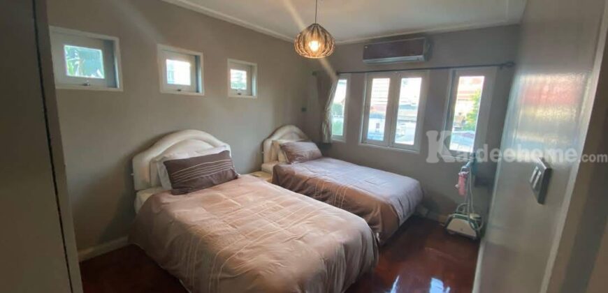 ขายบ้านทาวโฮมสุขุมวิท พร้อมพงษ์ บ้านวิลล่าสุขุมวิท 49 Townhouse Sukhumvit 39 &49 บ้าน 4 ชั้น ที่ดิน 45 ตร.ว หลังมุม พื้นที่ใช้สอย 300ตร.ม บ้านสวยพร้อมอยู่ ใกล้ BTSพร้อมพงษ์ ทองหล่อ เอกมัย 0879074045