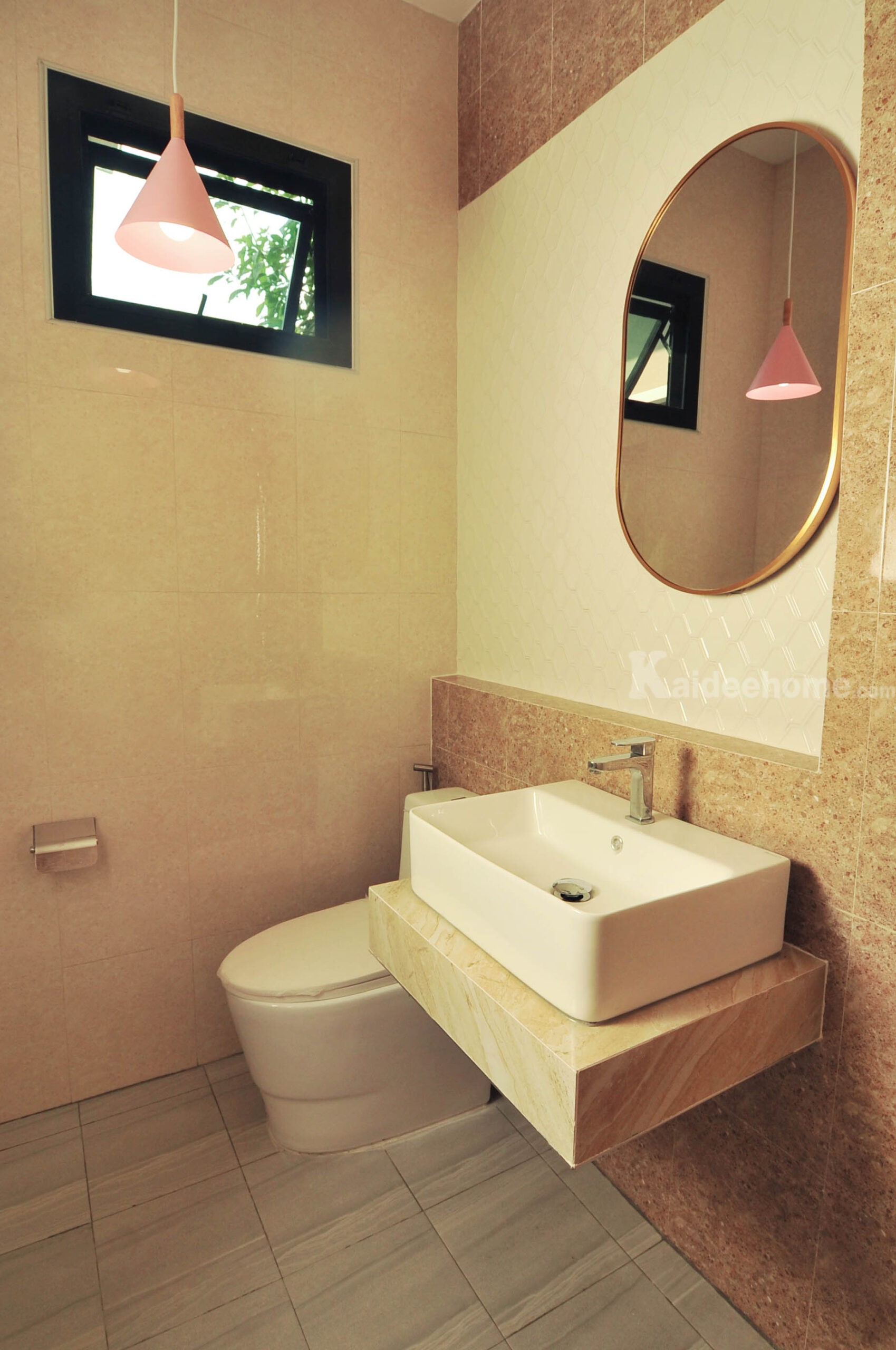 ขายทาวน์เฮ้าส์ชั้นเดียวห้องริมหน้ากว้าง 8 เมตรกว่า 40 ตารางวา ห่างจากปากซอยถนนนวมินทร์ 800 เมตร 4 นาทีจาก ถนนทางด่วนสายรามอินทรา-อาจณรงค์