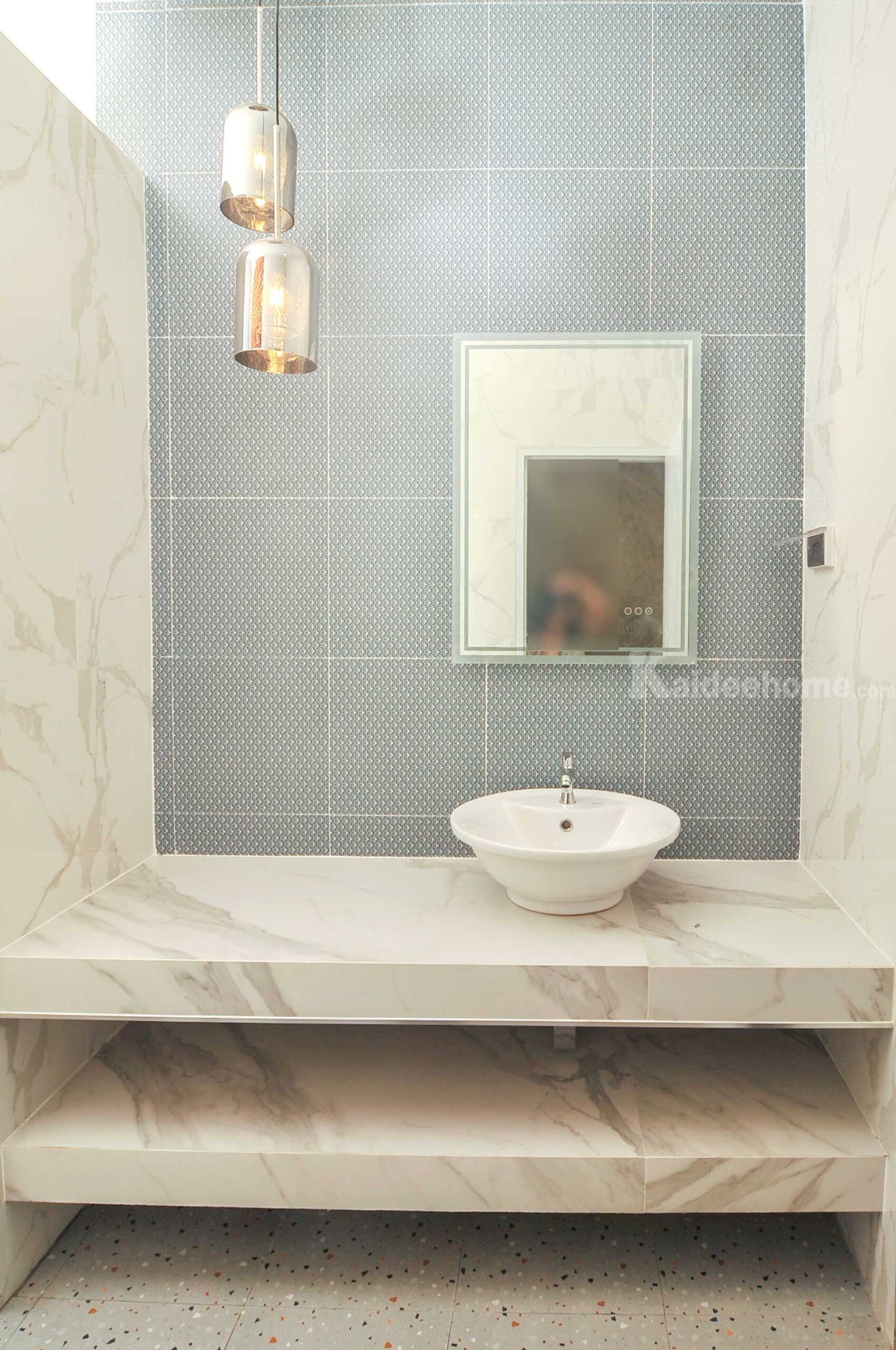 ขายทาวน์เฮ้าส์ชั้นเดียวห้องริมหน้ากว้าง 8 เมตรกว่า 40 ตารางวา ห่างจากปากซอยถนนนวมินทร์ 800 เมตร 4 นาทีจาก ถนนทางด่วนสายรามอินทรา-อาจณรงค์