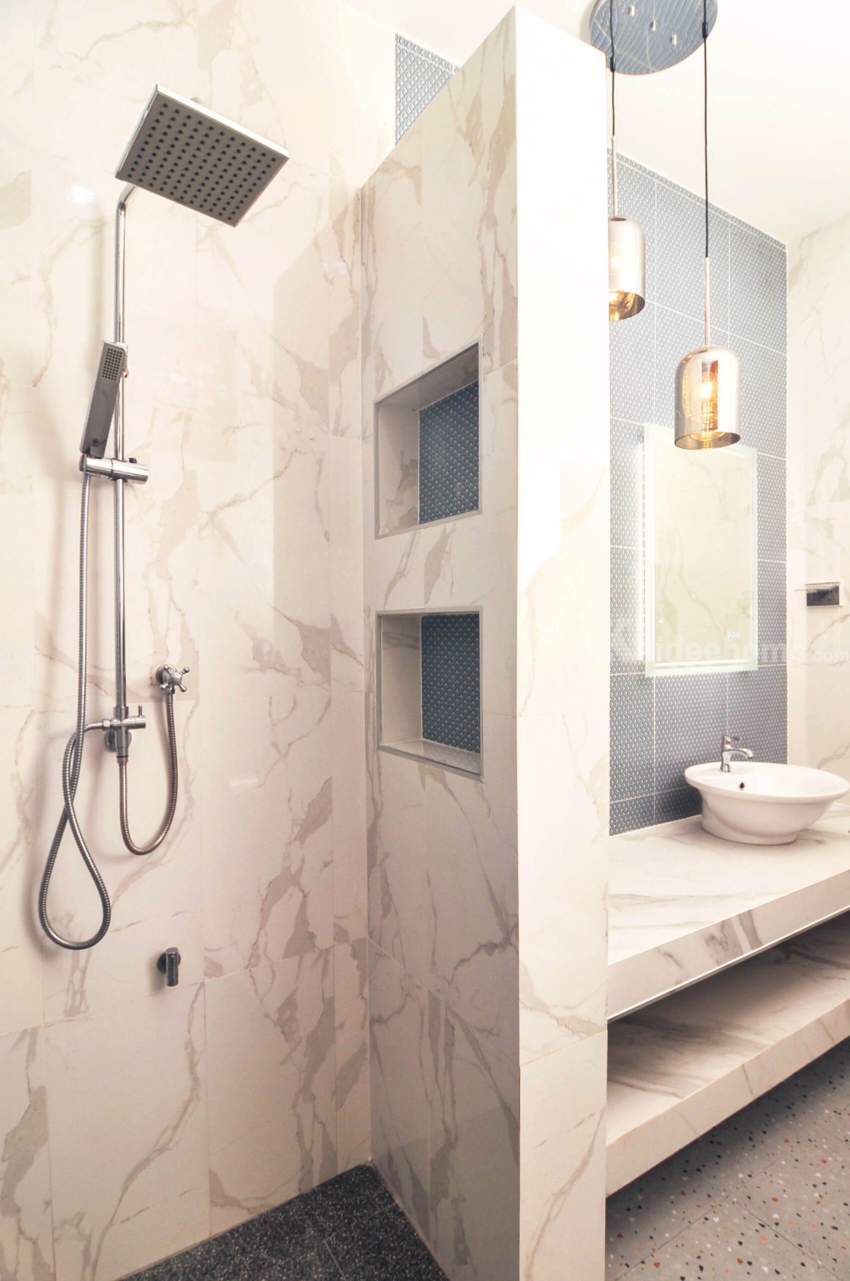 ขายทาวน์เฮ้าส์ชั้นเดียวห้องริมหน้ากว้าง 8 เมตรกว่า 40 ตารางวา ห่างจากปากซอยถนนนวมินทร์ 800 เมตร 4 นาทีจาก ถนนทางด่วนสายรามอินทรา-อาจณรงค์