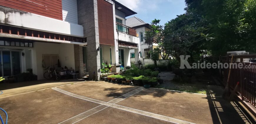Sale Detached House in Blue Lagoon1 Wongwean Bangna Village Located in the good environment village