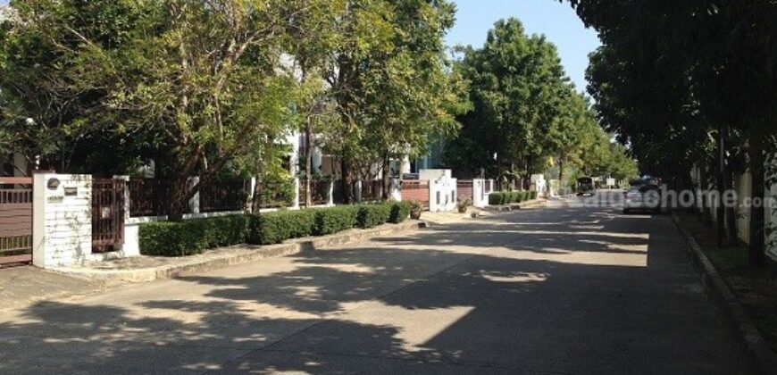 Sale Detached House in Blue Lagoon1 Wongwean Bangna Village Located in the good environment village