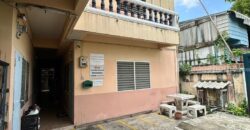 ขายด่วน! หอพัก 2.5 ชั้น ในซอยโกสุมรวมใจ 5 เขตบางเขน กทม.