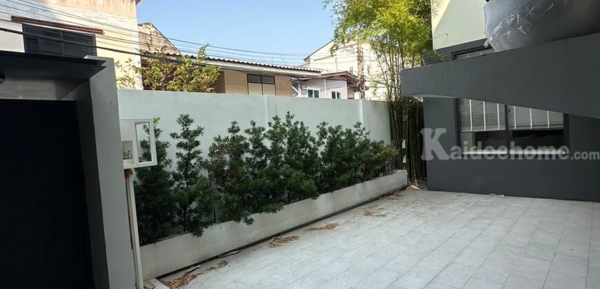 🏡 ให้เช่าบ้านหรู ใจกลางห้วยขวาง | ซอยประชาสงเคราะห์ 27 💎 บ้านสวย กว้างขวาง พร้อมเข้าอยู่ เหมาะสำหรับอยู่อาศัย หรือทำโฮมออฟฟิศ