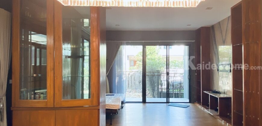 ขายบ้านเดี่ยว สไตล์ Luxury Nordic บางกอกบูเลอวาร์ด พระราม 9 บ้านหลังริม เนื้อที่ 69.3 ตรว. ใช้สอย 283 ตรม. บ้านสวย สภาพดี เจ้าของอยู่น้อย ตกแต่งบางส่วน ปรับราคาจาก 13.8 ล้านบาท เหลือเพียง 12,900,000 บาท