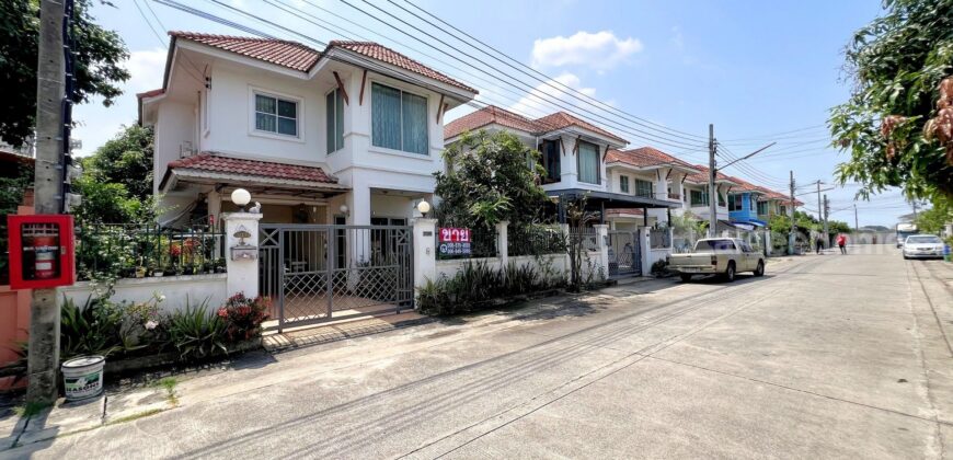 ขายบ้านเดี่ยว หมู่บ้านอิมพีเรียล ลากูน่า บางบัวทอง เฟส 2 เนื้อที่ 52.5 ตร.ว. สภาพดี พร้อมอยู่ เพื่อนบ้านดี