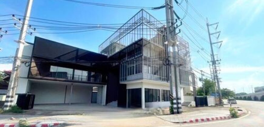 ขาย/ให้เช่า อาคารสำนักงานปรับปรุงใหม่ บนถนนดอนจั่น ใกล้โรงเรียนวารี จ.เชียงใหม่