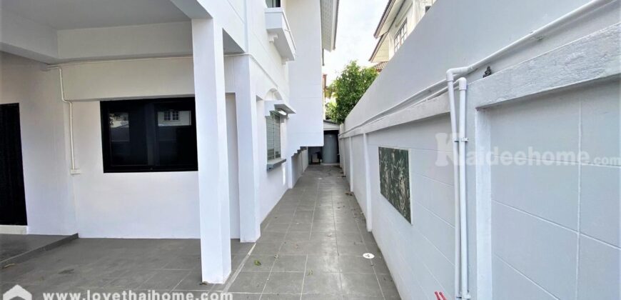 ขายบ้านเกศรี 2 ซอยรามคำแหง124 ตกแต่งทั้งหลัง อยู่ใกล้รถไฟฟ้าสายสีส้ม-สถานีสัมมากร และมอเตอร์เวย์ทับช้าง