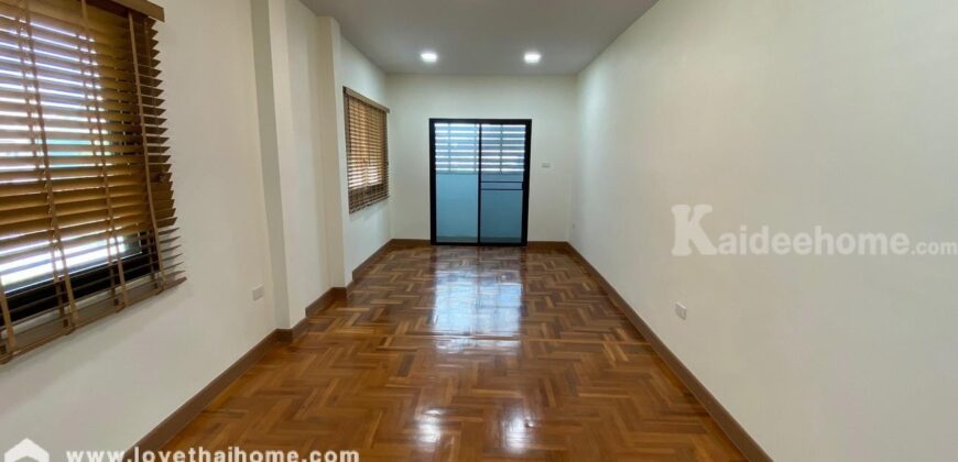 ขายบ้านเกศรี 2 ซอยรามคำแหง124 ตกแต่งทั้งหลัง อยู่ใกล้รถไฟฟ้าสายสีส้ม-สถานีสัมมากร และมอเตอร์เวย์ทับช้าง