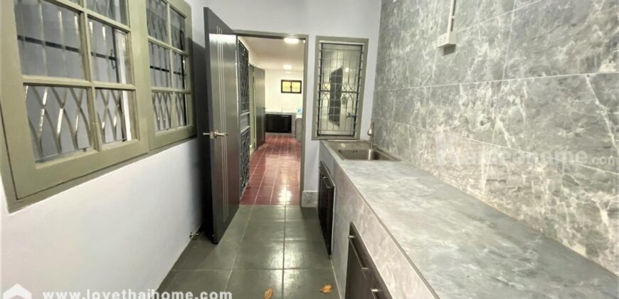 ขายบ้านเกศรี 2 ซอยรามคำแหง124 ตกแต่งทั้งหลัง อยู่ใกล้รถไฟฟ้าสายสีส้ม-สถานีสัมมากร และมอเตอร์เวย์ทับช้าง