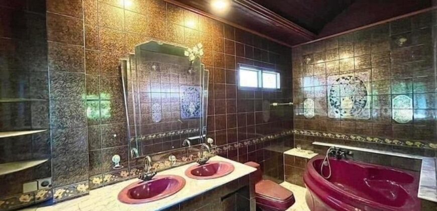 รหัสC6764 ให้เช่าบ้านเดี่ยว เนื้อที่ 150 ตารางวา หมู่บ้านมณียา ท่าอิฐ นนทบุรี มีพื้นที่สวนกว้าง