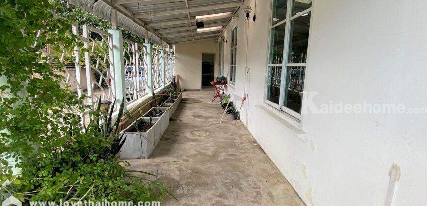 ขายบ้านทาวน์โฮม 4 ชั้น ซอยนวมินทร์70 ลัดไปออกเส้นเกษตรนวมินทร์ได้ หลังมุมใหญ่ 47 ตรว. ซอยนี้ยังเชื่อมเข้า-ออกได้ ทั้งซอยนวมินทร์ 72,74 และถนนรัชดารามอินทรา