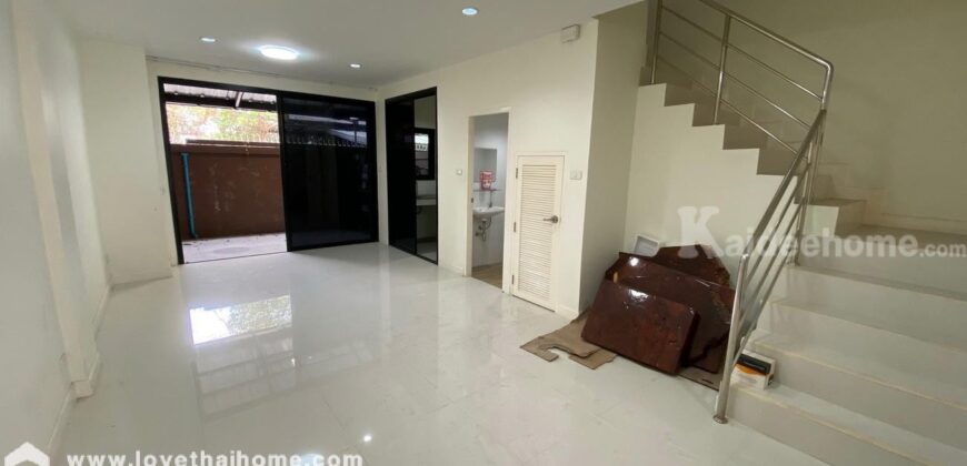 ขายบ้านทาวน์โฮม 3 ชั้น โครงการ The Square ดอนเมือง-วิภาวดี 41 พื้นที่ 22 ตรว. อยู่ติดเซเว่น และตลาดสี่มุมเมือง