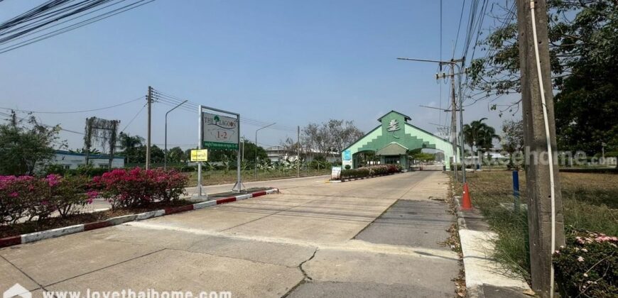 ขายที่ดิน หมู่บ้านเดอะลากูน 1-2 สามโคก ถนนปทุมธานี-สามโคก-เสนา พื้นที่ 191 ตรว. ตรงข้ามโรงเกลือท้ายเกาะ แปลงสวย