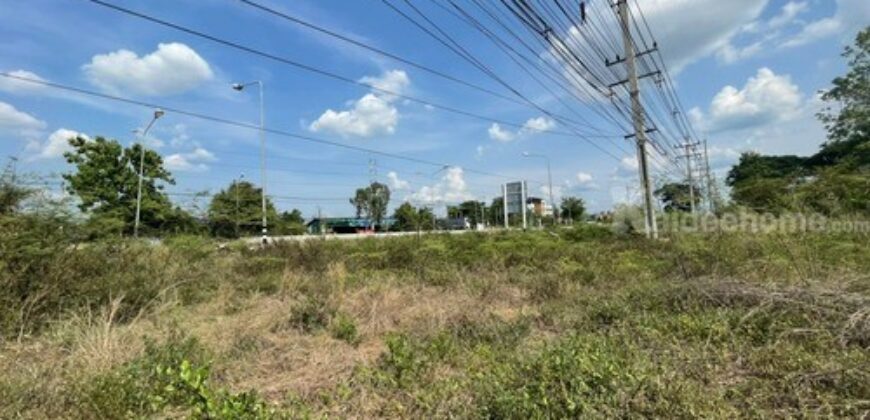 ขายด่วน! ที่ดินเปล่า บนถนนซุปเปอร์เชียงใหม่-ลำปาง จ.ลำพูน