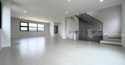 ขาย Home Office 3 ชั้น เฉลิมพระเกียรติ ร. 9 ซอย 30 แยก 32 เนื้อที่ 54.6 ตร.ว. ทำเลดี ติดถนนซอยร่วมสามัคคี ไม่มีค่าส่วนกลาง