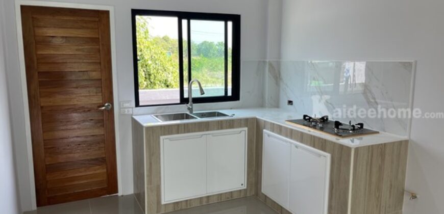 ขายบ้านเดี่ยว 1 ชั้น (อยู่ ซ.เชื่อมสัมพันธ์ 20 หนองจอก กทม.) 3นอน 2น้ำ 2จอดรถ เนื้อที่ 50 ตรว. เพียง 3.1 ล้าน โทร 081-684-0770