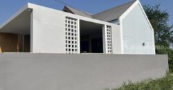 ขายบ้านเดี่ยว 1 ชั้น (อยู่ ซ.เชื่อมสัมพันธ์ 20 หนองจอก กทม.) 3นอน 2น้ำ 2จอดรถ เนื้อที่ 50 ตรว. เพียง 3.1 ล้าน โทร 081-684-0770