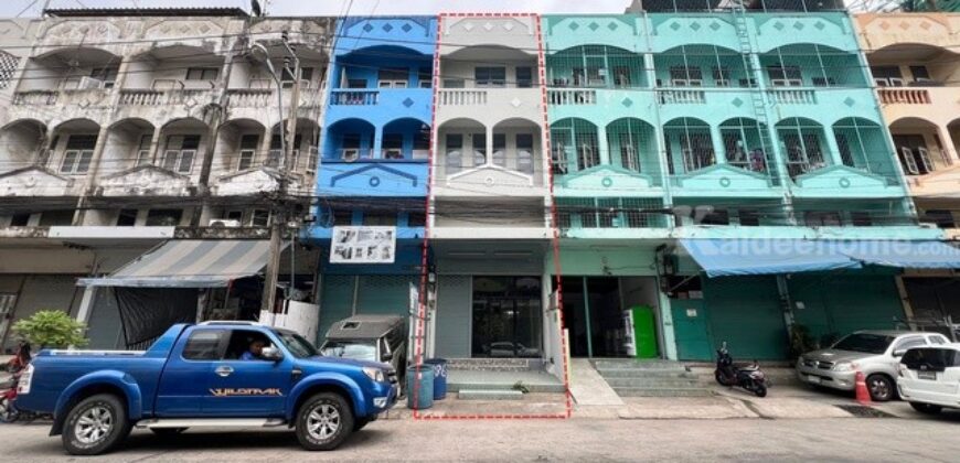 ขาย อาคารพาณิชย์ ศรีนครินทร์ 3.5 ชั้น 26 ตร.ว. ถนนศรีนครินทร์ ซอยเทศบาลบางเมือง รีโนเวทใหม่