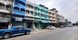 ขาย อาคารพาณิชย์ ศรีนครินทร์ 3.5 ชั้น 26 ตร.ว. ถนนศรีนครินทร์ ซอยเทศบาลบางเมือง รีโนเวทใหม่