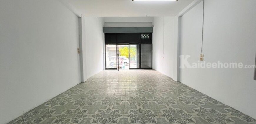 ขาย อาคารพาณิชย์ ศรีนครินทร์ 3.5 ชั้น 26 ตร.ว. ถนนศรีนครินทร์ ซอยเทศบาลบางเมือง รีโนเวทใหม่