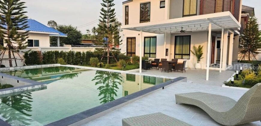 ขายบ้านพูลวิลล่า 2ชั้น บางละมุง ชลบุรี สไตล์โมเดิร์น สระว่ายน้ำดีไซน์สุดหรู พร้อมด้วยเฟอร์นิเจอร์และเครื่องใช้ไฟฟ้า