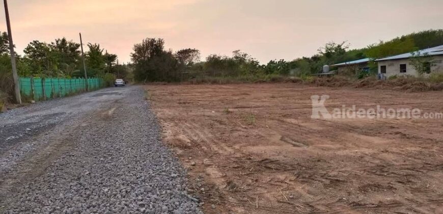 ขายที่ดินทำเลทอง พันเสด็จใน บ่อวิน ชลบุรี เหมาะทำบ้าน ห้องเช่า โรงงานขนาดเล็ก โกดัง