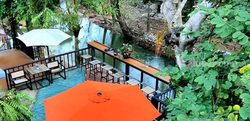 ขายบ้านติดน้ำลำตะคอง เขาใหญ่ ถนนธนะรัชต์ หมูสี ที่ดินพร้อมบ้านพูลวิลล่าริมน้ำเขาใหญ่ ปากช่อง ใกล้ปาลิโอ เทมส์ ทางขึ้นอุทยานแห่งชาติเขาใหญ่ ทำเลดีมาก เหมาะทำบ้านตากอากาศหรือกิจการโรมแรม 087-9074045