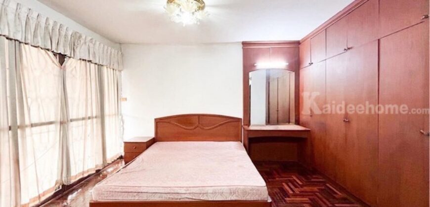 ขายทาวน์เฮ้าส์หลังใหญ่ 3 นอน พร้อมเฟอร์นิเจอร์ ราคาถูกเหมือนหลุดจำนอง ทำเลดี ซอยสุขุมวิท 93 ใกล้ BTS ใกล้ทางด่วน ใกล้ห้าง