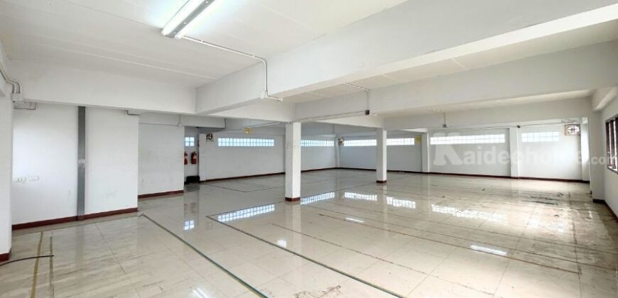 สำนักงาน 3 ชั้น สินชัยเคหะ3 จรัญสนิทวงศ์ 35 (พื้นที่ใช้สอย 560 ตร.ม.) บางกอกน้อย ใกล้ MRT สถานีไฟฉาย และ บางขุนนท์ ทำเลดีเดินทางสะดวก