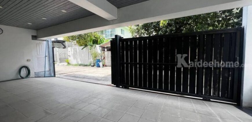 รหัสC6780 ขายบ้านเดี่ยว 3ชั้น มีสระว่ายน้ำส่วนตัว ถนนลาดพร้าว-วังหิน เดินทางสะดวกเชื่อมต่อหลายเส้นทาง