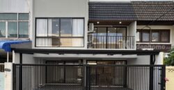 รหัสC6782 ให้เช่า ขายทาวเฮาส์ 2ชั้น รีโนเวทใหม่ ย่านถนนเอกมัย 22 ปรีดีพนมยงค์ 41 ใกล้ BTS พระโขนง