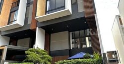 ให้เช่าทาวน์เฮ้าส์ 3ชั้น หมู่บ้านชิเซน พัฒนาการ 32 ใกล้สถานีรถไฟฟ้า BTS อ่อนนุช