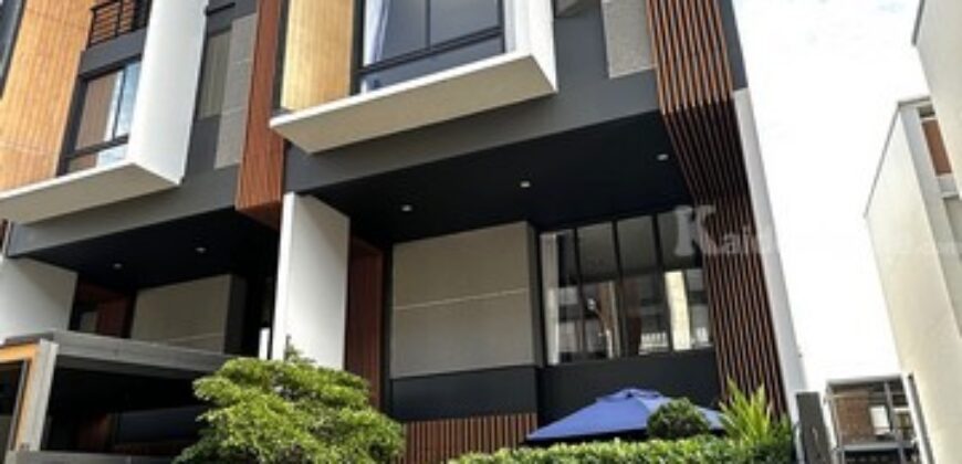 ให้เช่าทาวน์เฮ้าส์ 3ชั้น หมู่บ้านชิเซน พัฒนาการ 32 ใกล้สถานีรถไฟฟ้า BTS อ่อนนุช