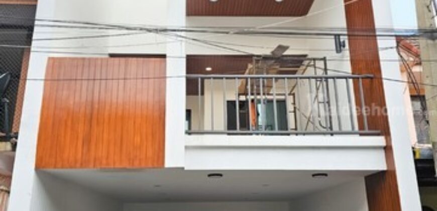 ขายทาวน์เฮ้าส์ 2ชั้่น หมู่บ้านอยู่เจริญ ดอนเมือง ติดถนนวิภาวดีรังสิต37