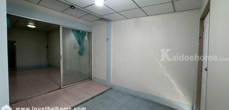 ขายทาวน์เฮ้าส์ หมู่บ้านแสนสุข2 บ้านบ่อ สมุทรสาคร ถนนพระราม2 ซอยวัดใหญ่บ้านบ่อ พื้นที่ 16.5 ตรว. ต่อเติมเต็มพื้นที่ พร้อมอยู่