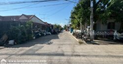 ขายทาวน์เฮ้าส์ หมู่บ้านแสนสุข2 บ้านบ่อ สมุทรสาคร ถนนพระราม2 ซอยวัดใหญ่บ้านบ่อ พื้นที่ 16.5 ตรว. ต่อเติมเต็มพื้นที่ พร้อมอยู่