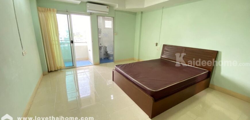 ขายอพาร์ตเม้นท์ ซอยแบริ่ง43 (สมบูรณ์ แมนชั่น) 459 ตรว. ใกล้รถไฟฟ้าสายสีเหลือง-สถานีแบริ่งเพียง 400 เมตรเท่านั้น ผู้เช่าเต็มเหมาะลงทุน
