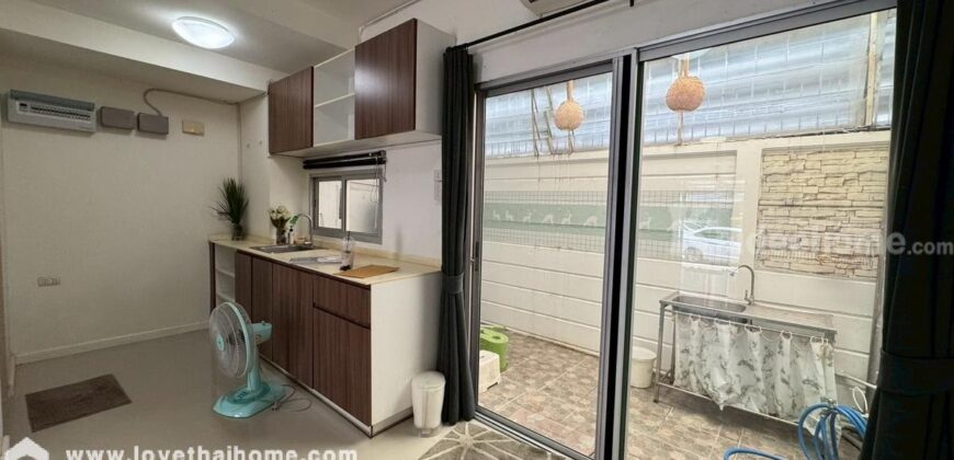 ขายทาวน์โฮม 3 ชั้น หมู่บ้านทาวน์ อเวนิว ไทม์ ท่าข้าม16 ถนนพระราม2 ซอยท่าข้าม16 พื้นที่ 20 ตรว. ราคาถูก ใกล้เซ็นทรัล พระราม2