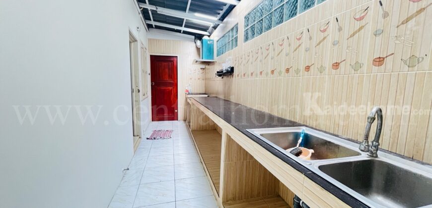 ทาวน์เฮ้าส์ บ้านพิศาล บางกระดี่ โครงการ 2 หลังมุม