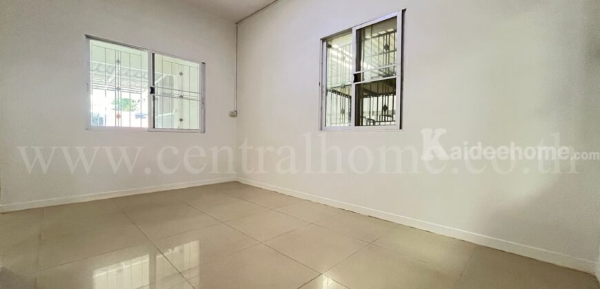 ทาวน์เฮ้าส์ บ้านพิศาล บางกระดี่ โครงการ 2 หลังมุม